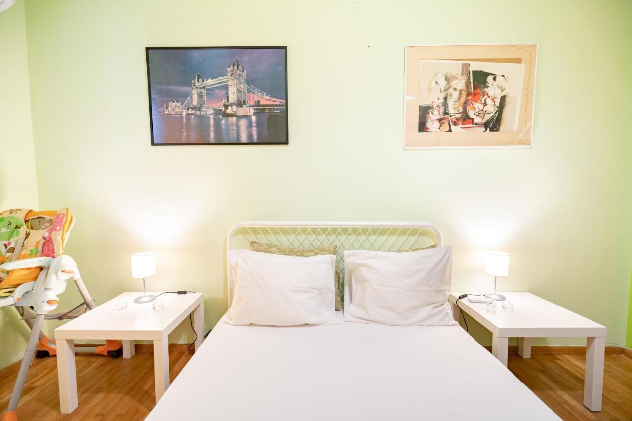 Ampelokipi Metro St. 2 Bedrooms 6 Pers. Apartment Atene Esterno foto