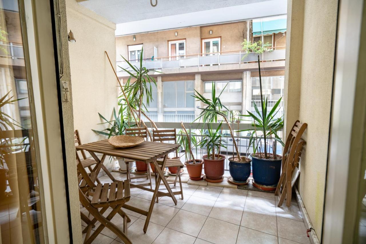Ampelokipi Metro St. 2 Bedrooms 6 Pers. Apartment Atene Esterno foto