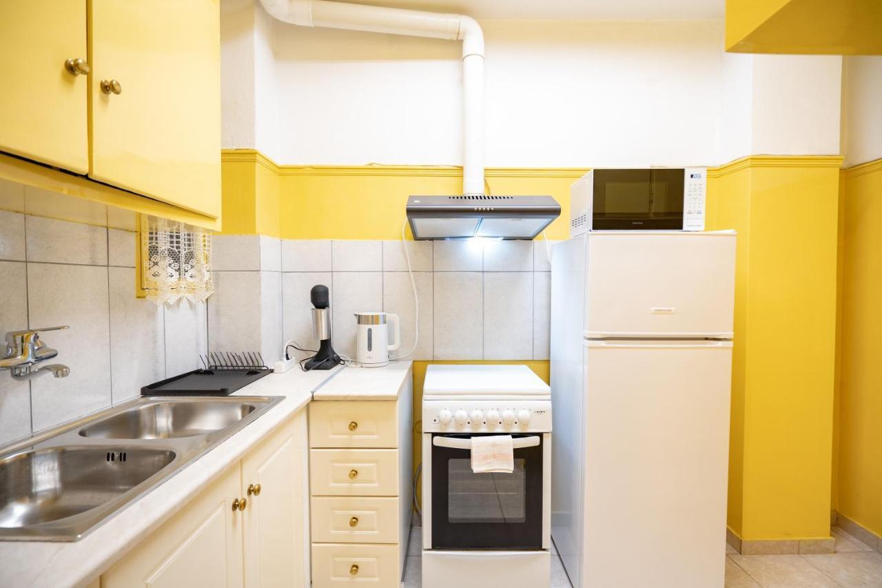 Ampelokipi Metro St. 2 Bedrooms 6 Pers. Apartment Atene Esterno foto