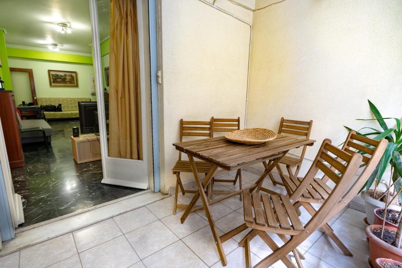 Ampelokipi Metro St. 2 Bedrooms 6 Pers. Apartment Atene Esterno foto